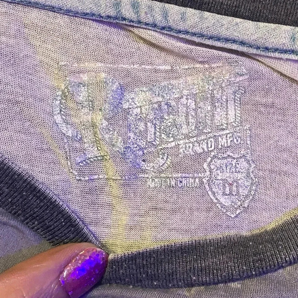 Thin Retrofit Brand Distressed Men's Medium Tee 🐼🐼🐼 - Picture 2 of 5